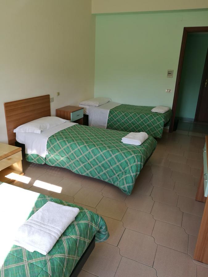 Hotel Royal Cattafi San Filippo del Mela Luaran gambar