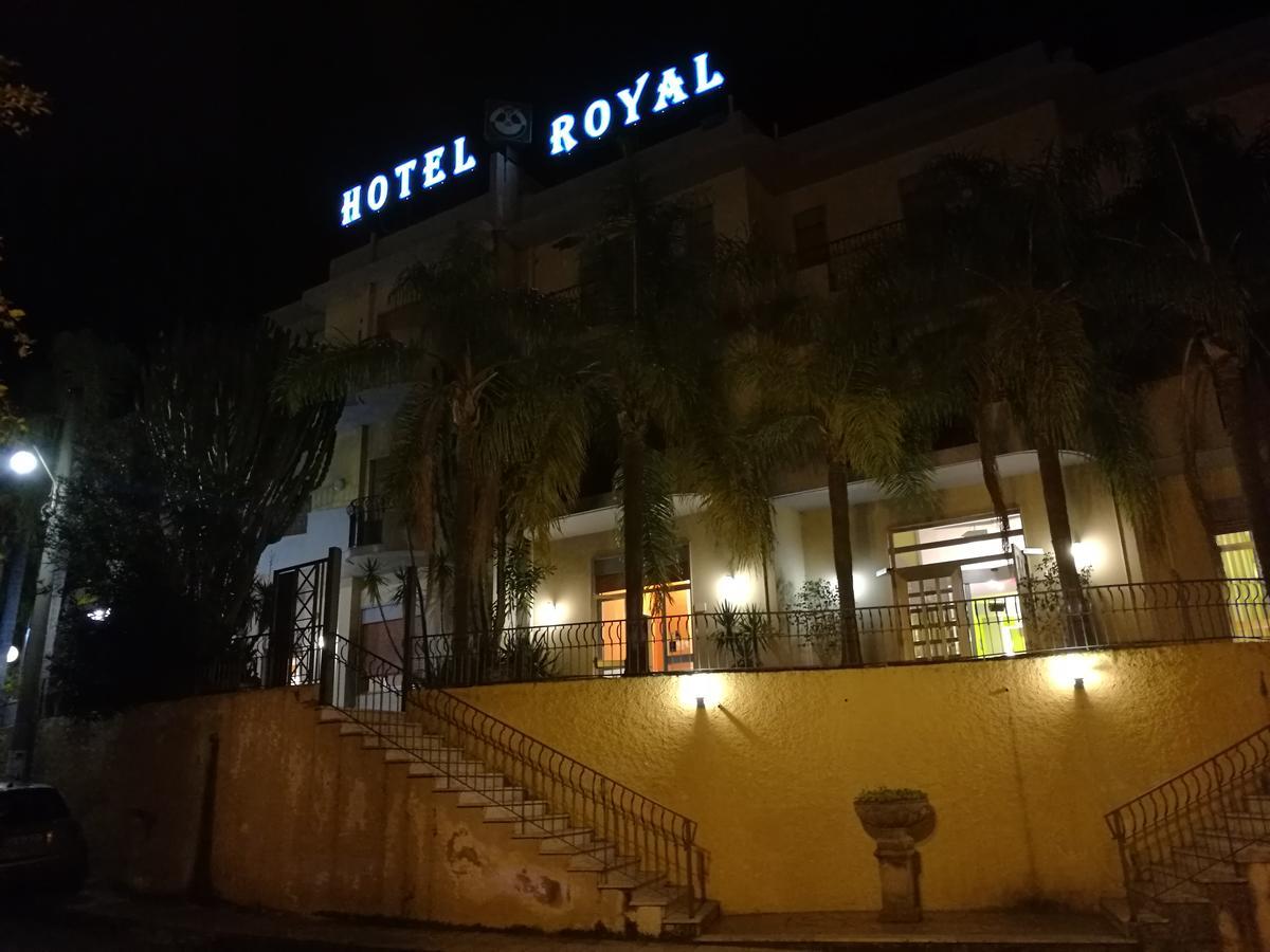 Hotel Royal Cattafi San Filippo del Mela Luaran gambar